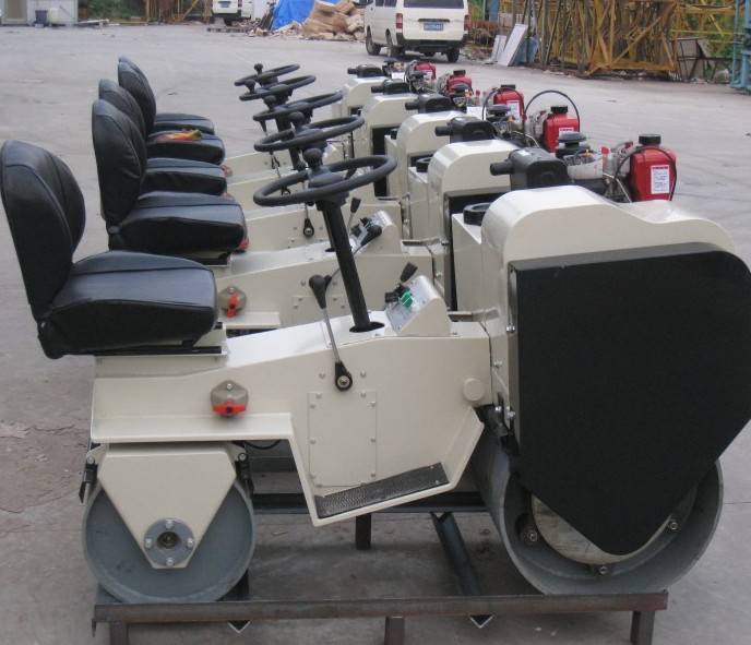 印度客戶(hù)來(lái)訪(fǎng)，并訂購(gòu)FYL-850座駕壓路機(jī)