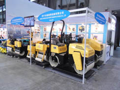 福瑞得公司參加2014年寶馬展，吸引來(lái)自各國(guó)的客戶參觀