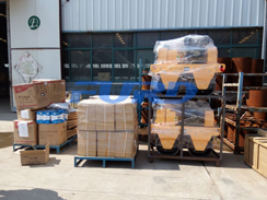 福瑞得今日發(fā)貨：外貿(mào)出口壓路機20臺；國內訂購一臺激光整平機，13臺壓路機