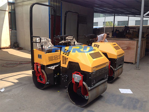 如果座駕壓路機(jī)發(fā)動(dòng)機(jī)過熱應(yīng)該怎么做？